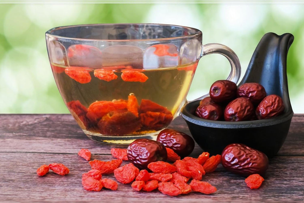 DABC OAK LAND Goji Berries, 1 LB Wolfberry Premium Large Berry Form 5A Wolfberry 100% Natural Sun-Dried Whole Fruit, S Great Flavor for Soup Drinks, Snacks, Beverages 2x 8OZ/Bag XXXL