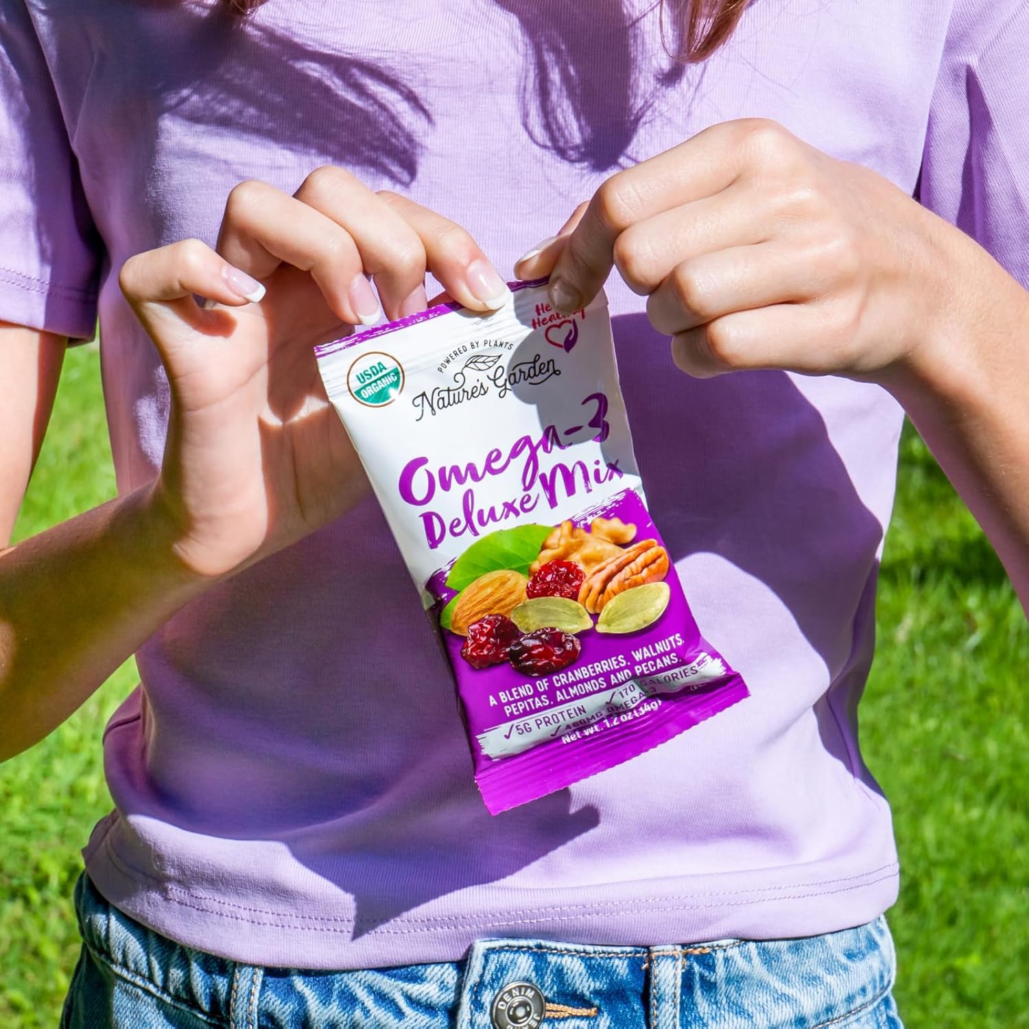 Nature's Garden Omega 3 Deluxe Mix - Trail Mix, Heart Healthy, Gluten Free, Cholesterol Free, Sodium Free, No Artificial Ingredients - 1.2 oz Bags (7 Individual Servings)