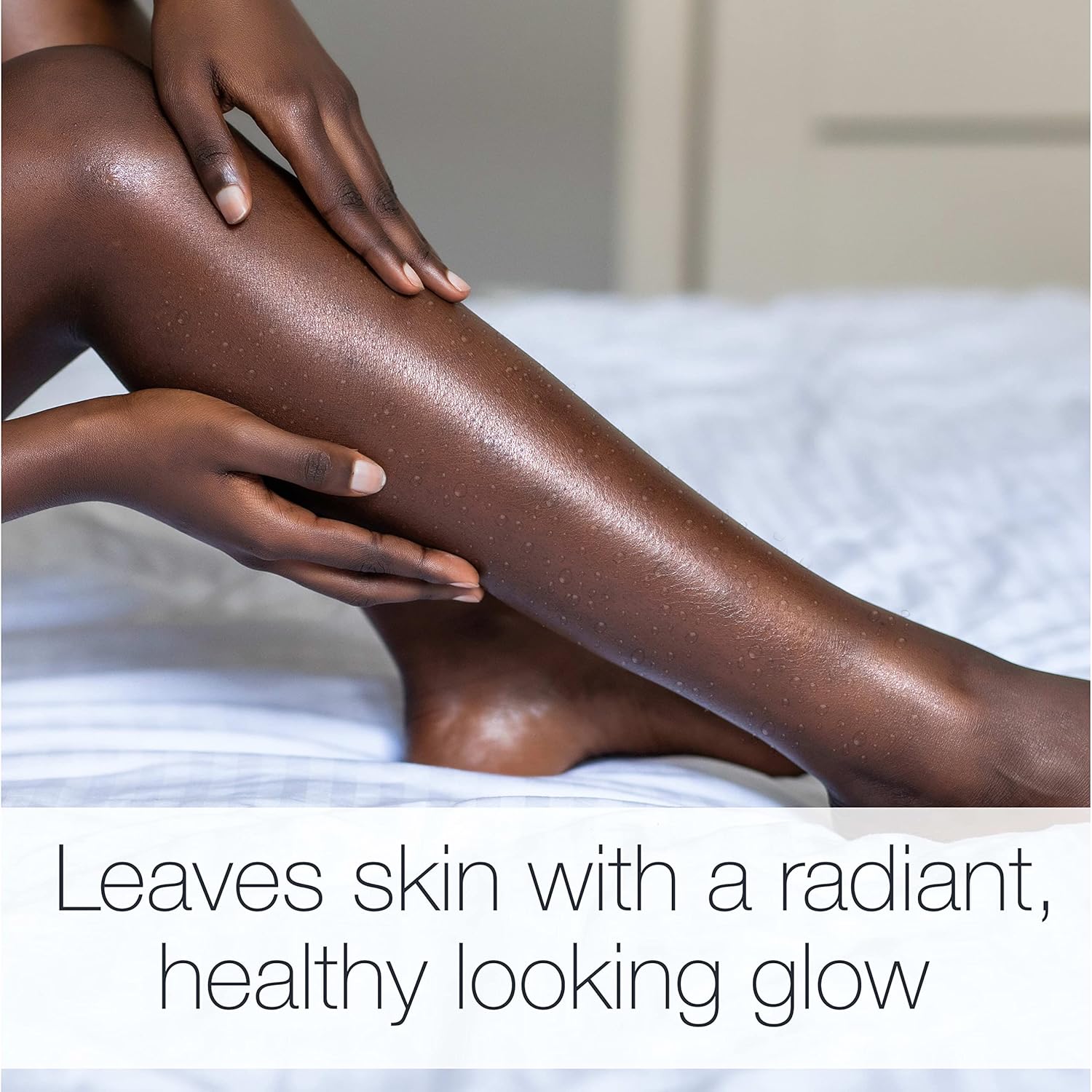 Neutrogena Body Oil Light Sesame Formula, 8.5 fl oz, Radiant Glow Moisturizer for Dry Skin, Bath & Shower Oil For Smooth and Hydrated Skin