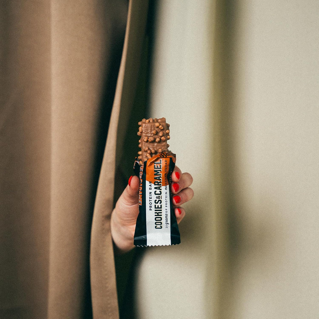 Barebells Protein Bars Cookies and Caramel - 24 Bars (2 Packs of 12), 20g High Protein Treats - Chocolate Nutrition Bar with 1g Total Sugars - On-The-Go Breakfast or Post-Workout Snack